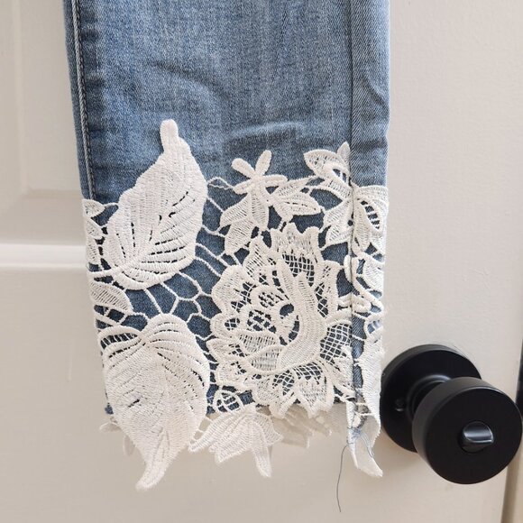 Soho New York & Company White Lace Crochet Ankle Skinny Jeans Blue Stretch - Picture 4 of 14